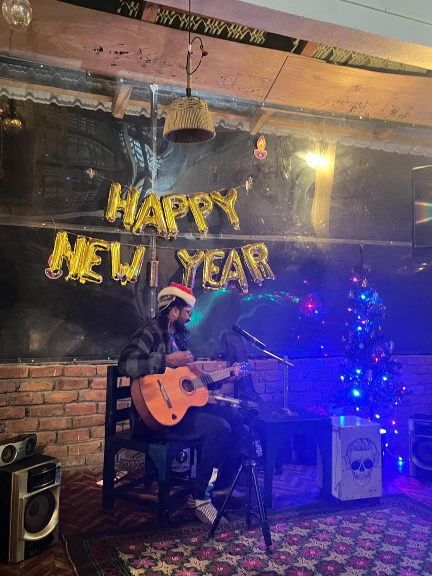 Thepahadians Food & Stay Jibhi エクステリア 写真